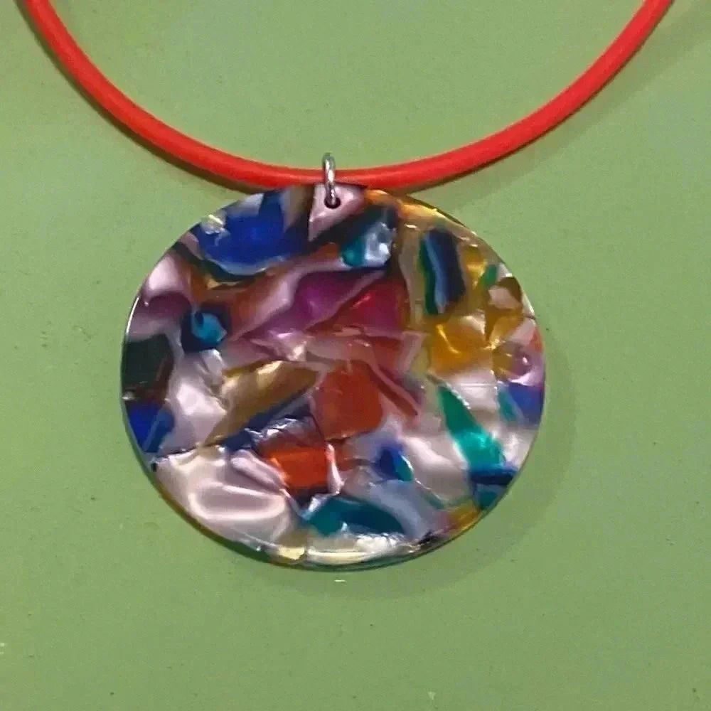 Beautiful round pendant - Picture 2 of 5